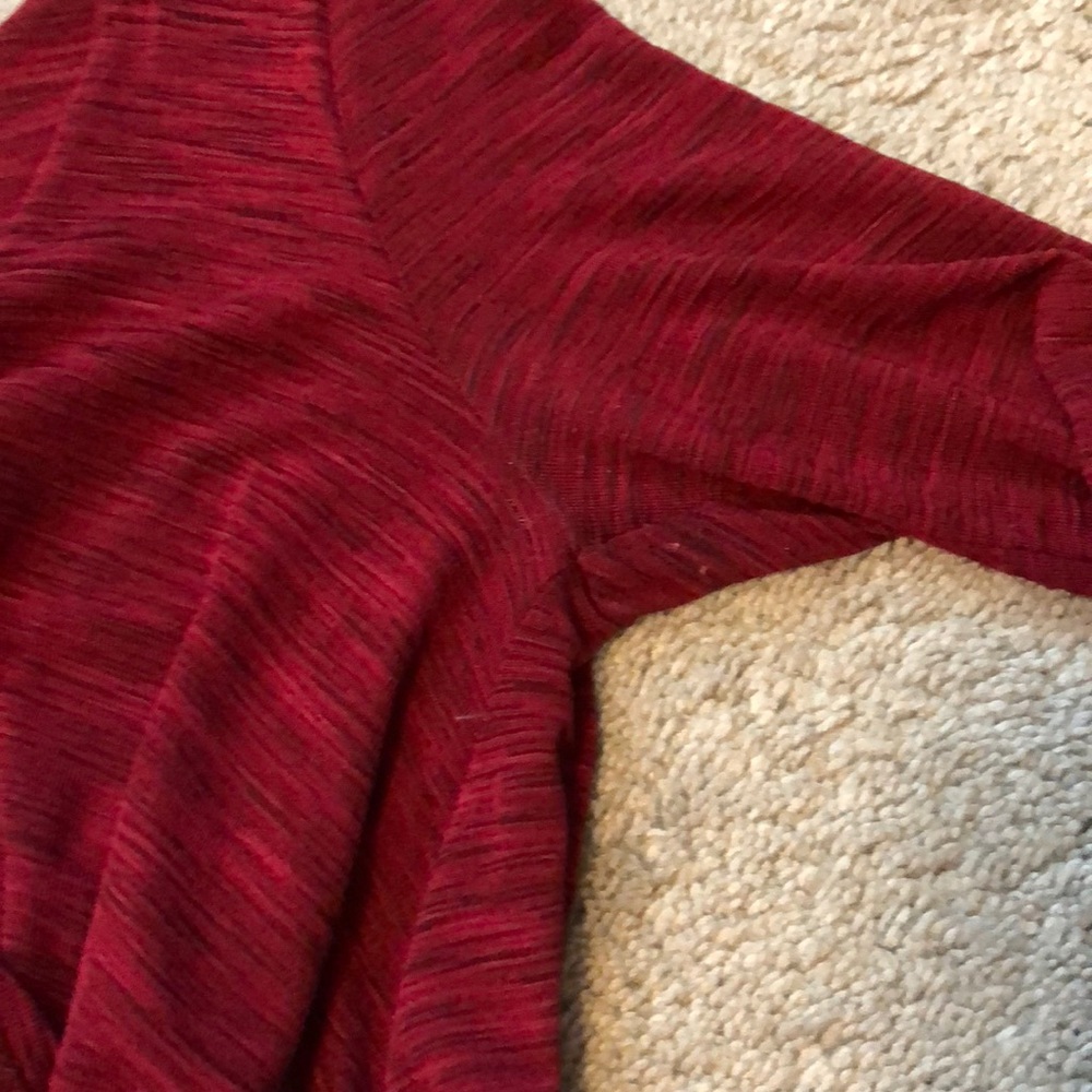 Red crop top - Picture 5 of 6